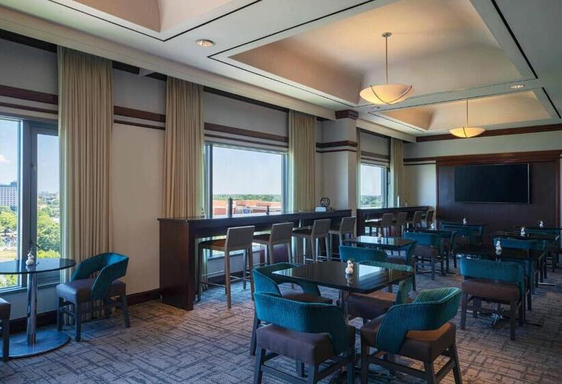 فندق Renaissance Concourse Atlanta Airport