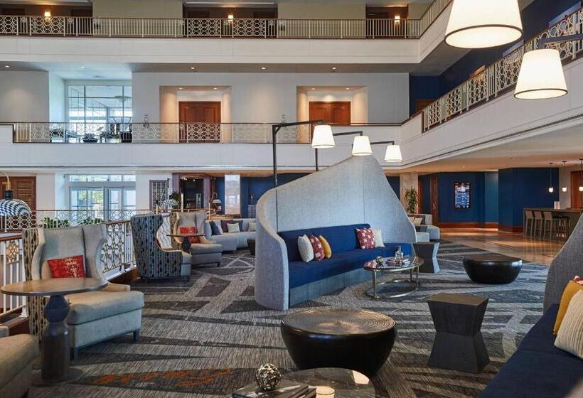 فندق Renaissance Concourse Atlanta Airport