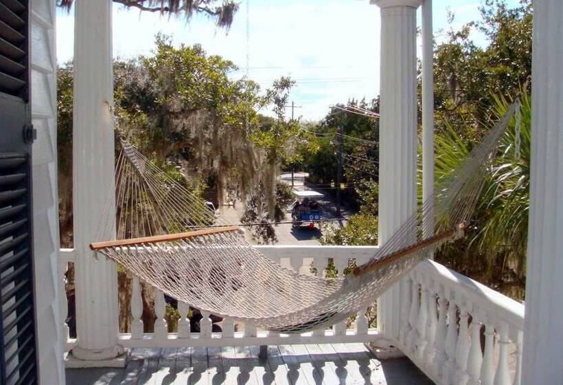 فندق Rhett House