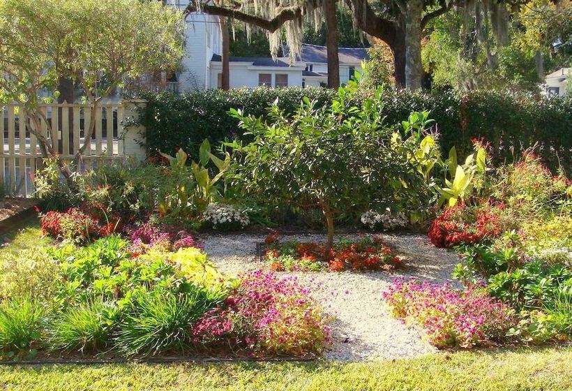 فندق Rhett House