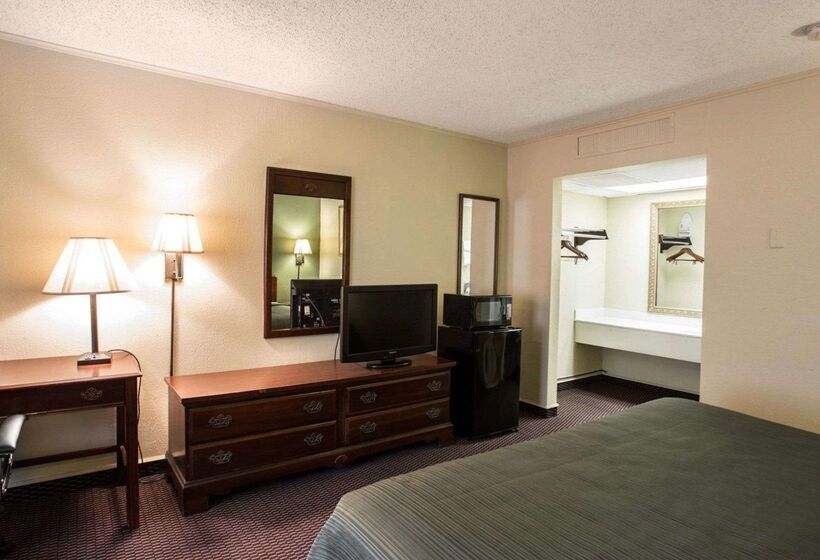 هتل Rodeway Inn Harbison Area