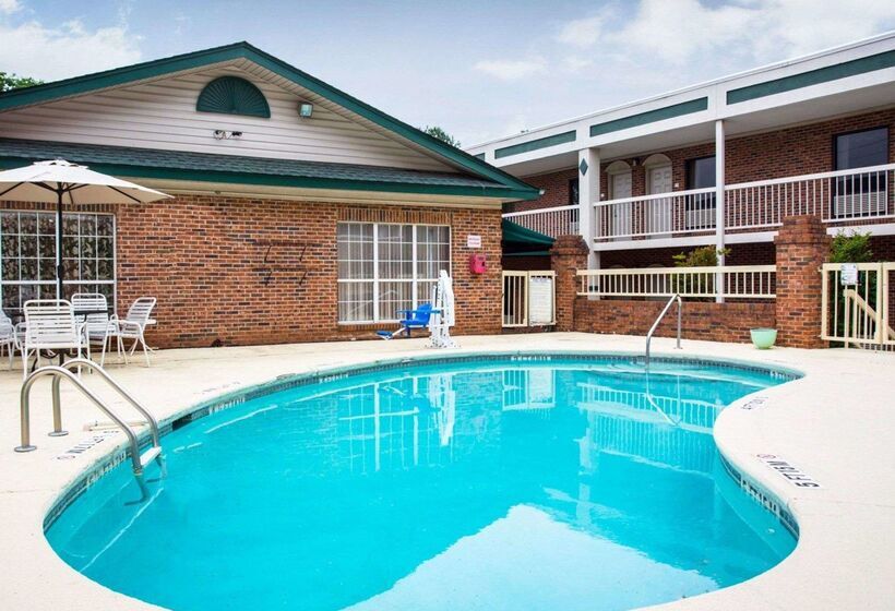 هتل Rodeway Inn Harbison Area