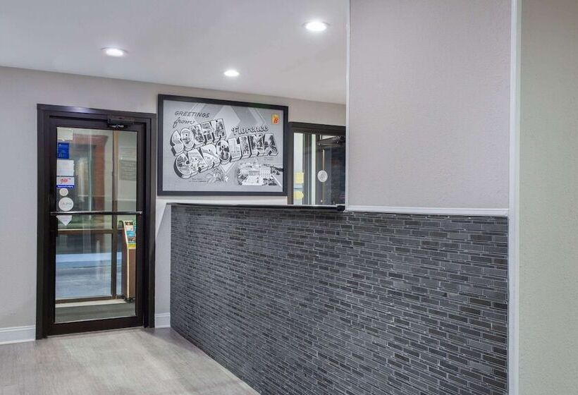 酒店 Super 8 By Wyndham Florence