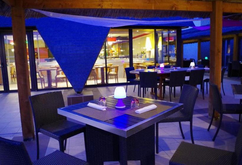 Отель The Originals Boutique, Hôtel Aquilon, Saintnazaire