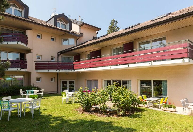 Logis Hotel Arc En Ciel