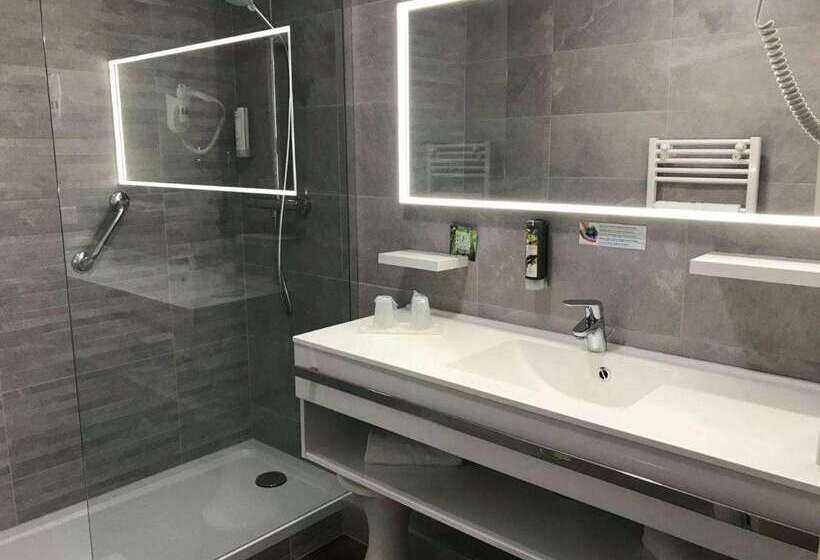 Logis Hotel Arc En Ciel