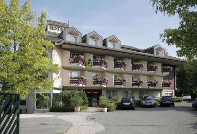 Logis Hotel Arc En Ciel