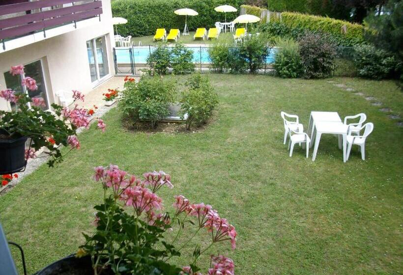 Logis Hotel Arc En Ciel