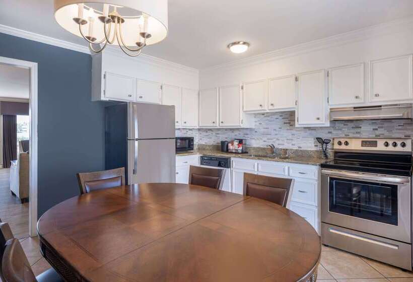 The Sandbar Hotel, Trademark Collection By Wyndham