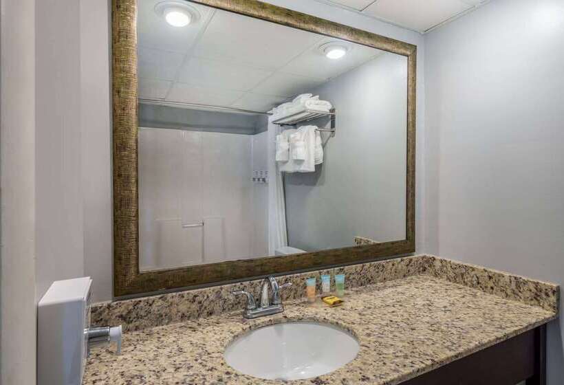 The Sandbar Hotel, Trademark Collection By Wyndham