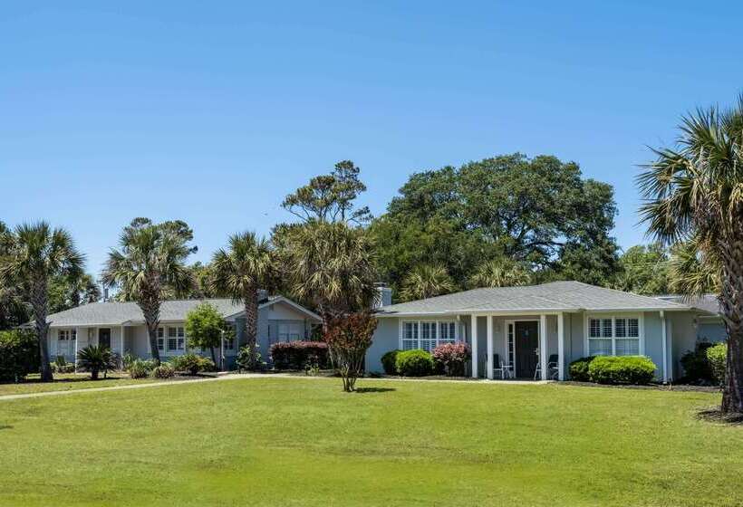 The Sandbar Hotel, Trademark Collection By Wyndham