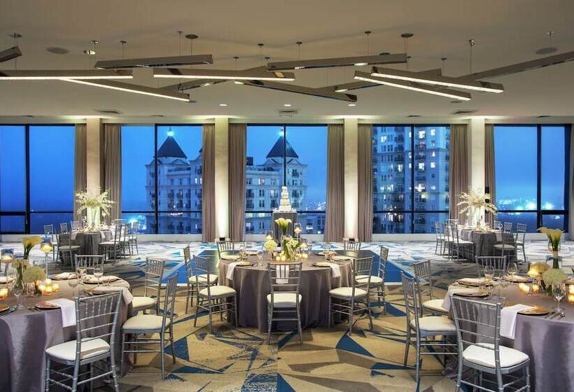 Отель The Starling Atlanta Midtown, Curio Collection By Hilton