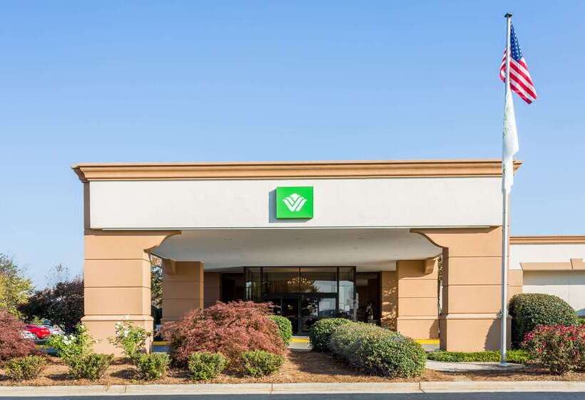 هتل Wyndham Garden Greensboro