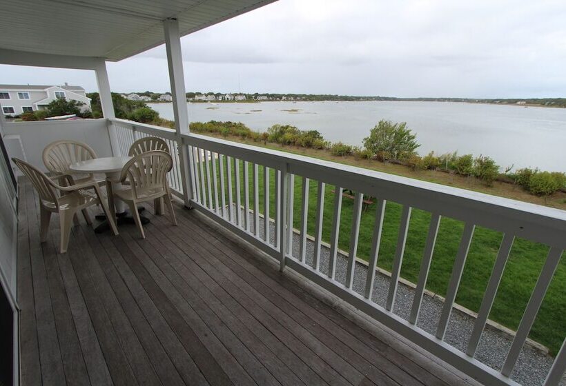 Innseason Resorts Surfside