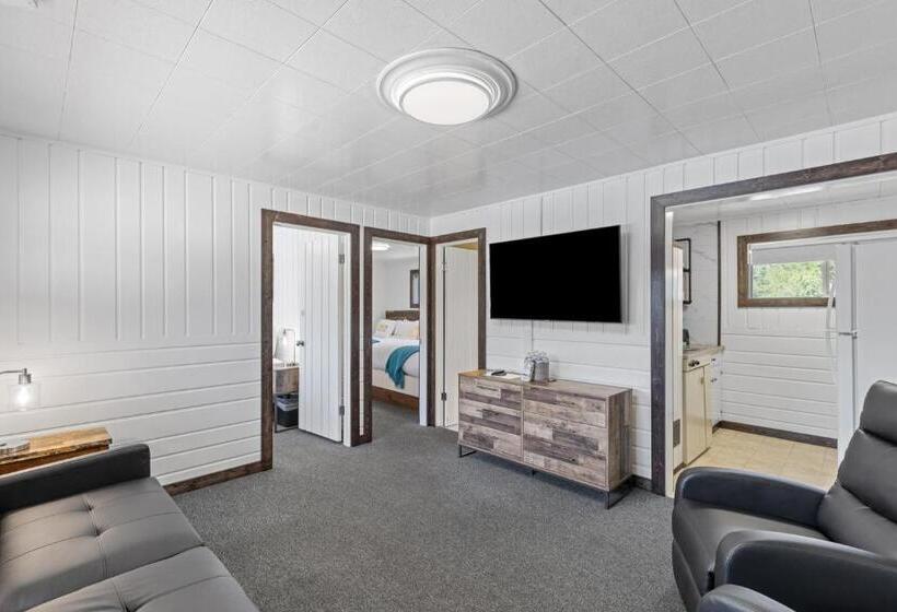 모텔 Lazy Duck Inn