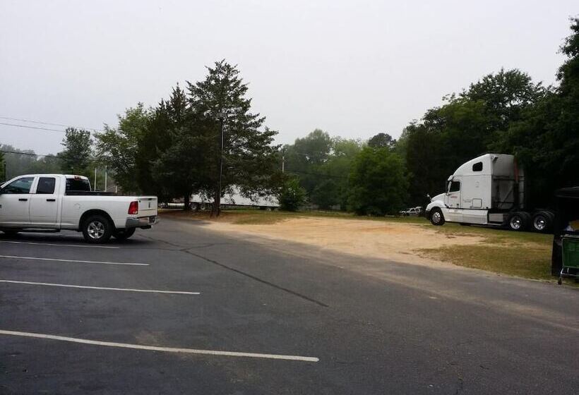 فندق على الطريق Loyalty Inn Rockingham