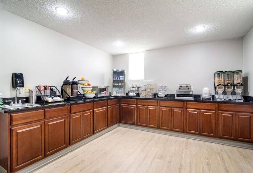 Мотель The Townhouse Inn