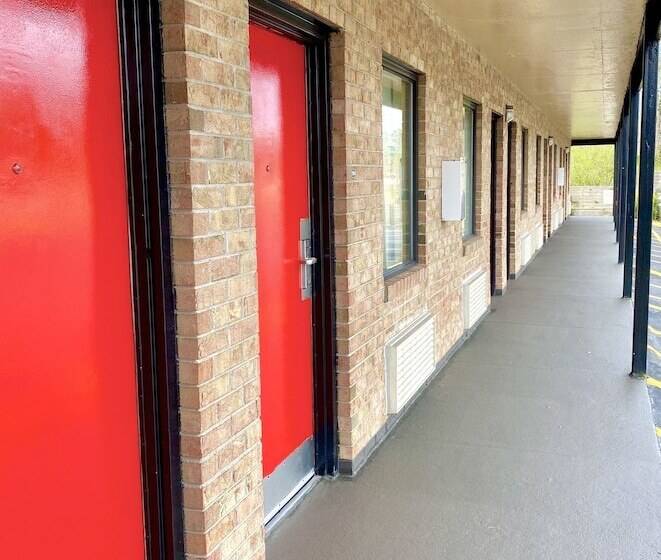 فندق على الطريق Travelers Inn Elizabeth City