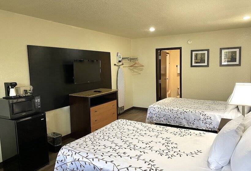 فندق على الطريق Travelers Inn Elizabeth City