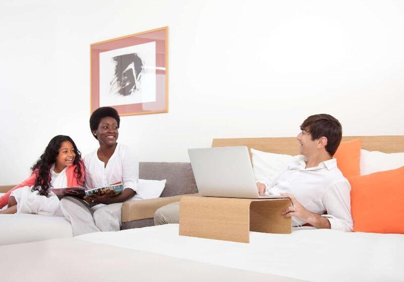 Novotel Saintquentin En Yvelines