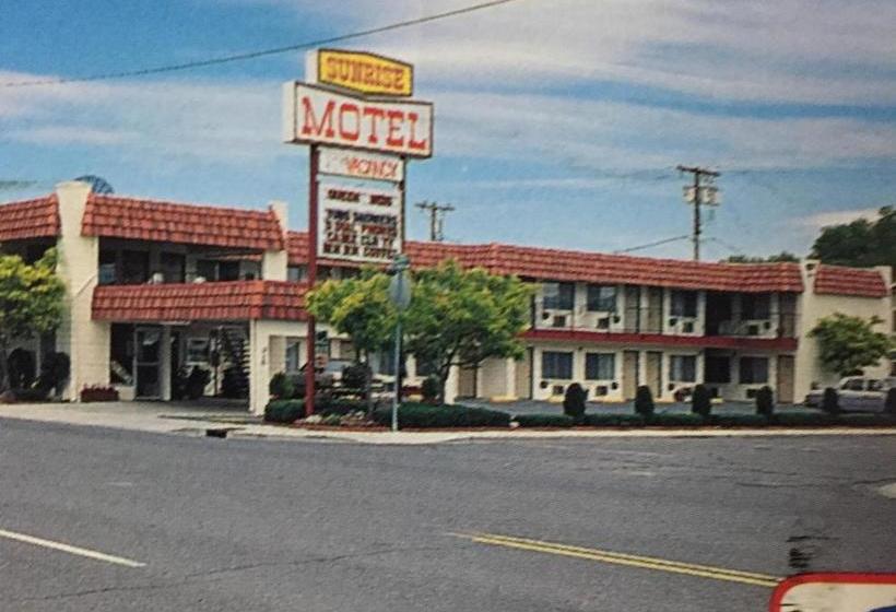 Sunrise Motel