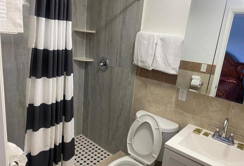 A Fisher's Inn Motel