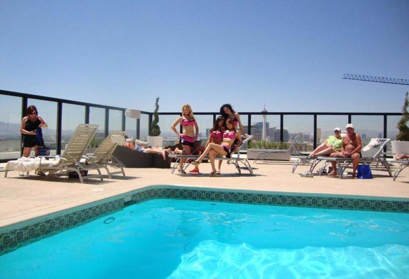 فندق على الطريق Apache