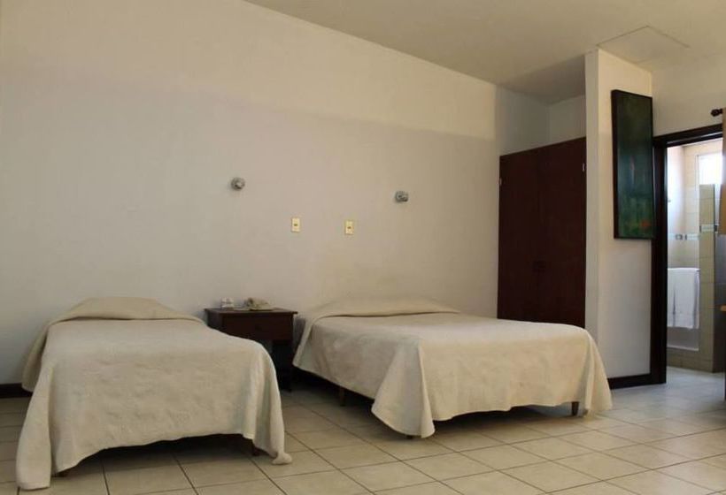Aparthotel Los Yoses Suites