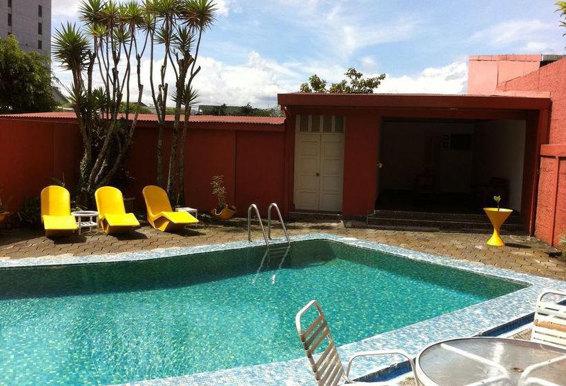 Aparthotel Los Yoses Suites