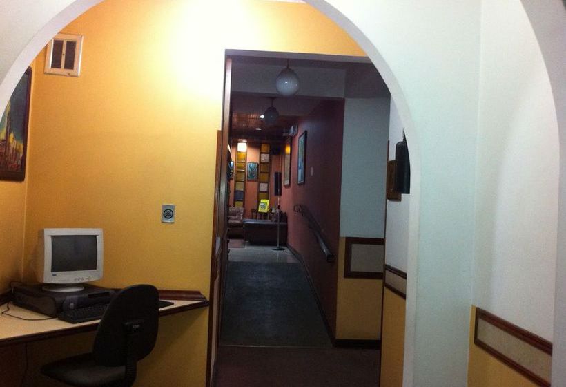 Aparthotel Los Yoses Suites