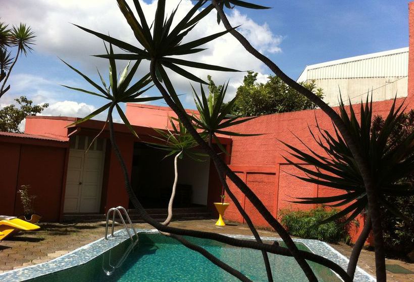 Aparthotel Los Yoses Suites