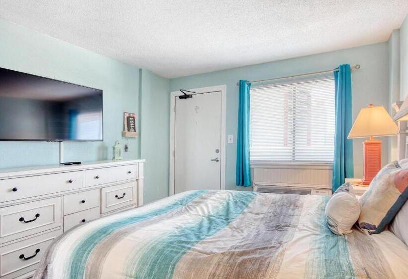 Blue Water Resort 1103