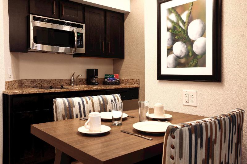 Homewood Suites By Hilton Tucson/st. Philip S Plaza Univ
