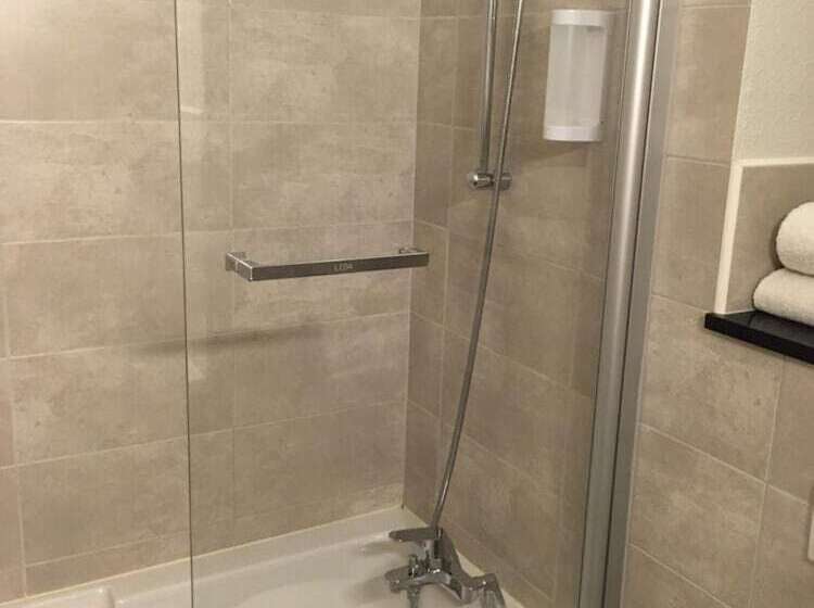 Отель Als Hôtel