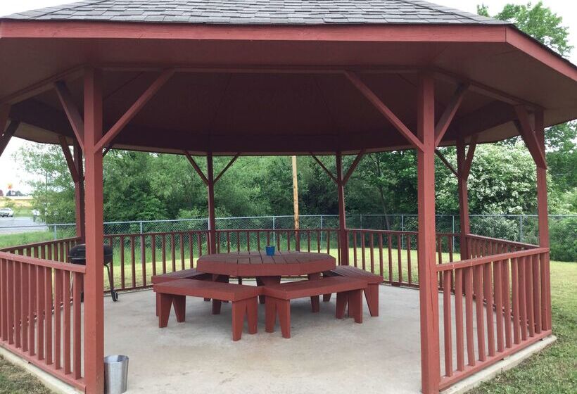 فندق Americas Best Value Inn Cabot