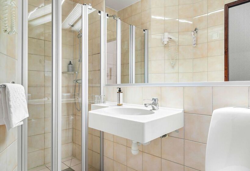 בית מלון כפרי Best Western Ta Inn