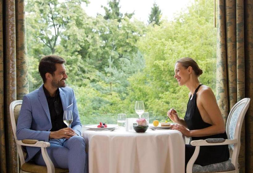 Intercontinental Hotels Chantilly Chateau Mont Royal, An Ihg