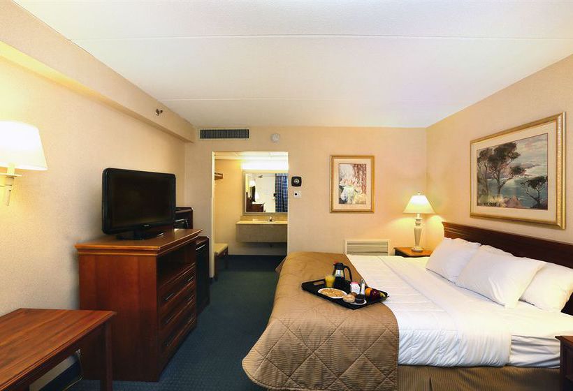 فندق Clarion Inn