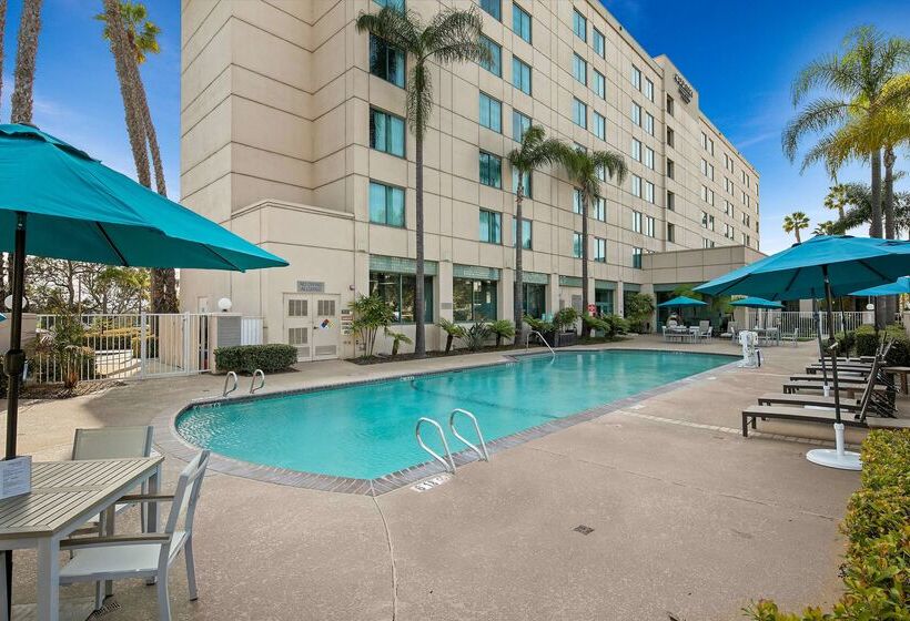 هتل Country Inn & Suites By Radisson, San Diego North, Ca