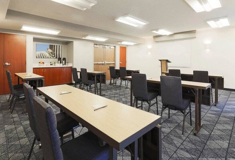 هتل Courtyard Tucson Airport