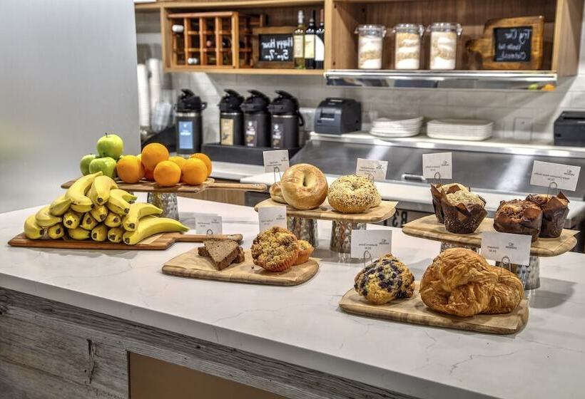 هتل Courtyard Tucson Airport