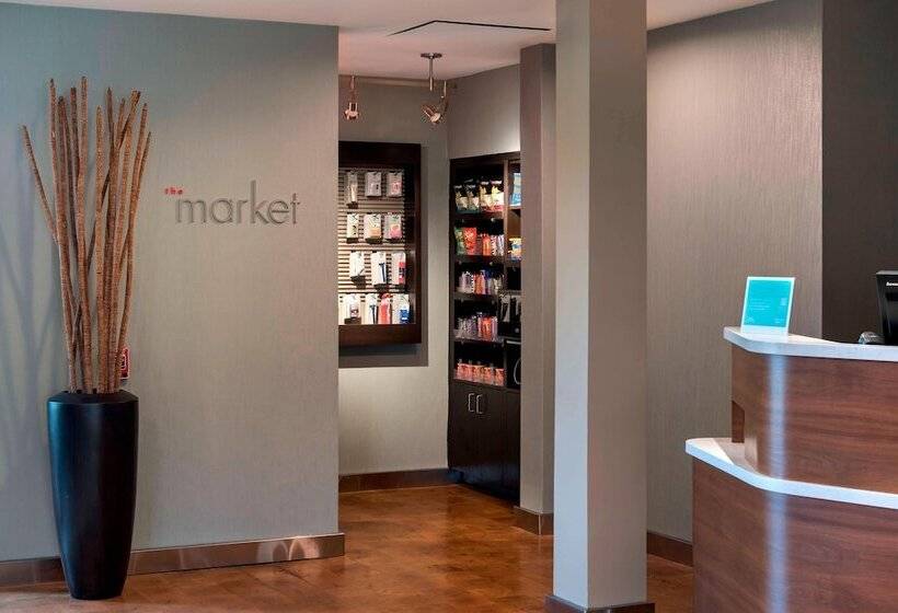 Отель Courtyard By Marriott Mt. Laurel