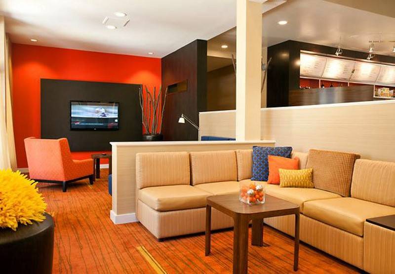 호텔 Courtyard By Marriott Palm Springs