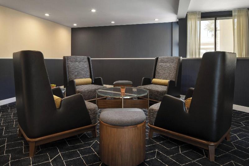 호텔 Courtyard By Marriott Palm Springs