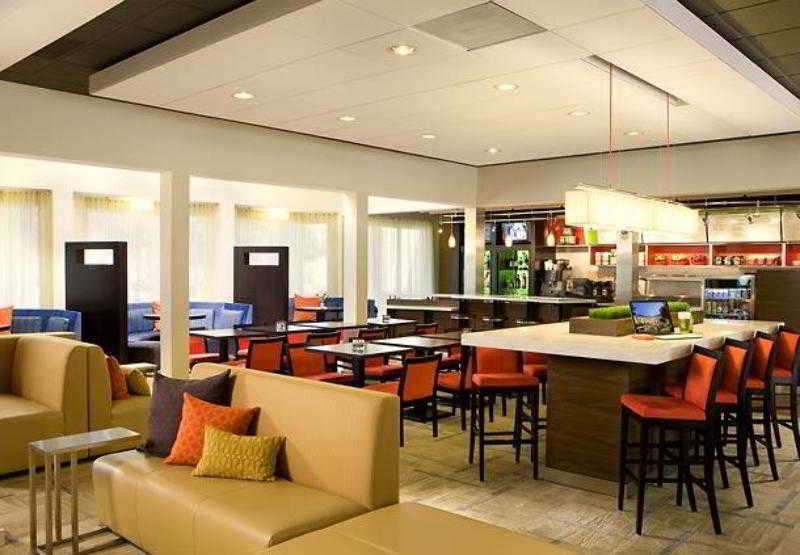 Отель Courtyard By Marriott San Mateo Foster City