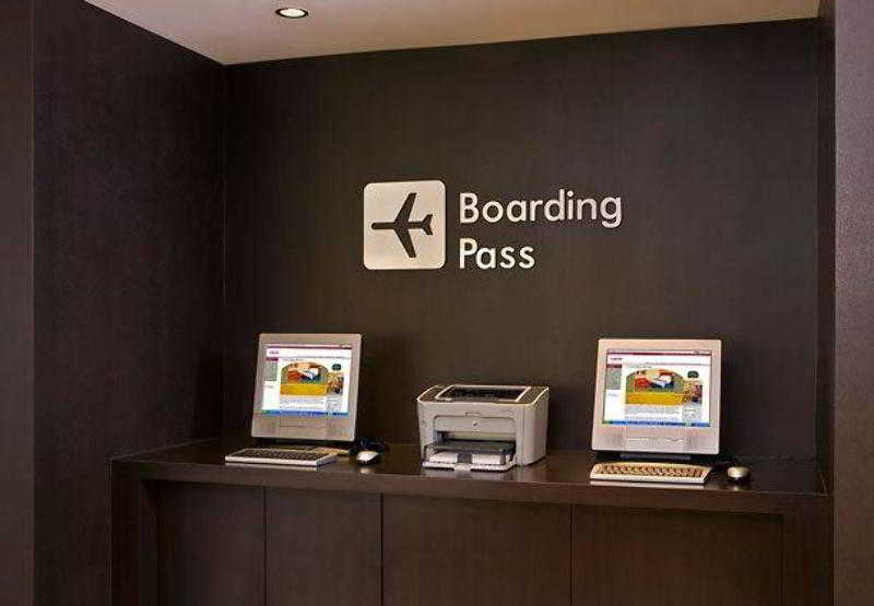 Отель Courtyard By Marriott San Mateo Foster City