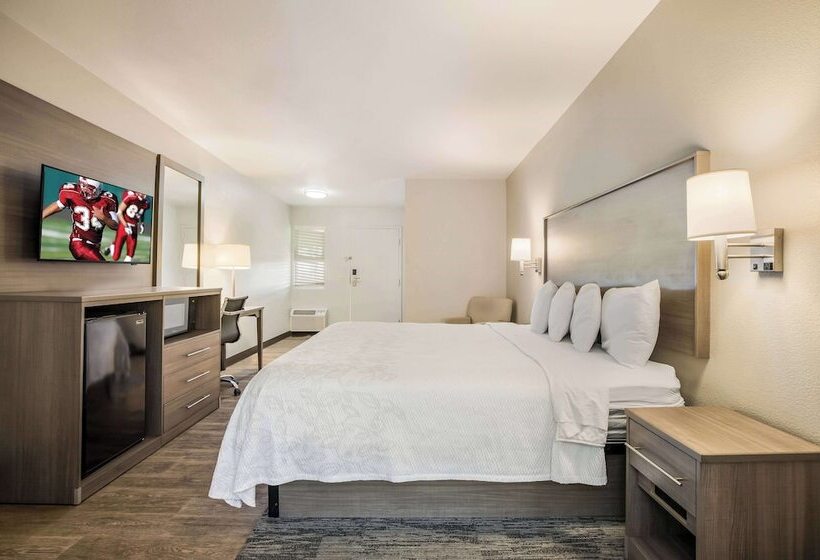 בית מלון כפרי Days Inn By Wyndham Chula Vista San Diego