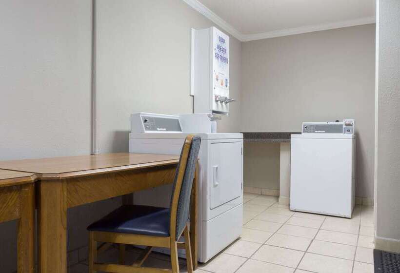 ホテル Days Inn By Wyndham Florence Cincinnati Area