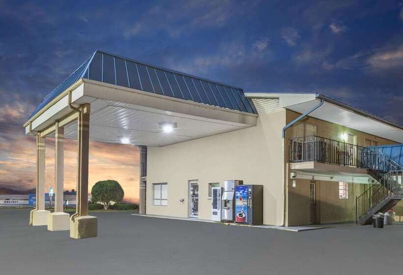 فندق Days Inn By Wyndham Jacksonville