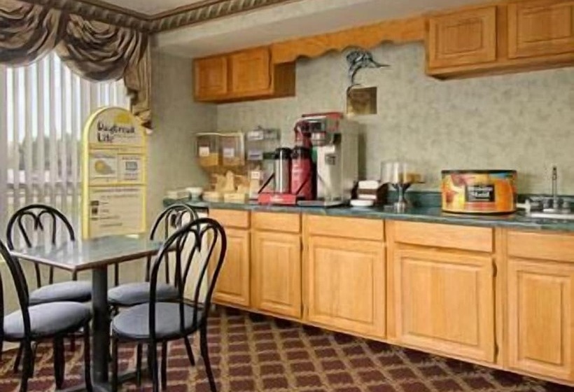 فندق Days Inn By Wyndham Jacksonville